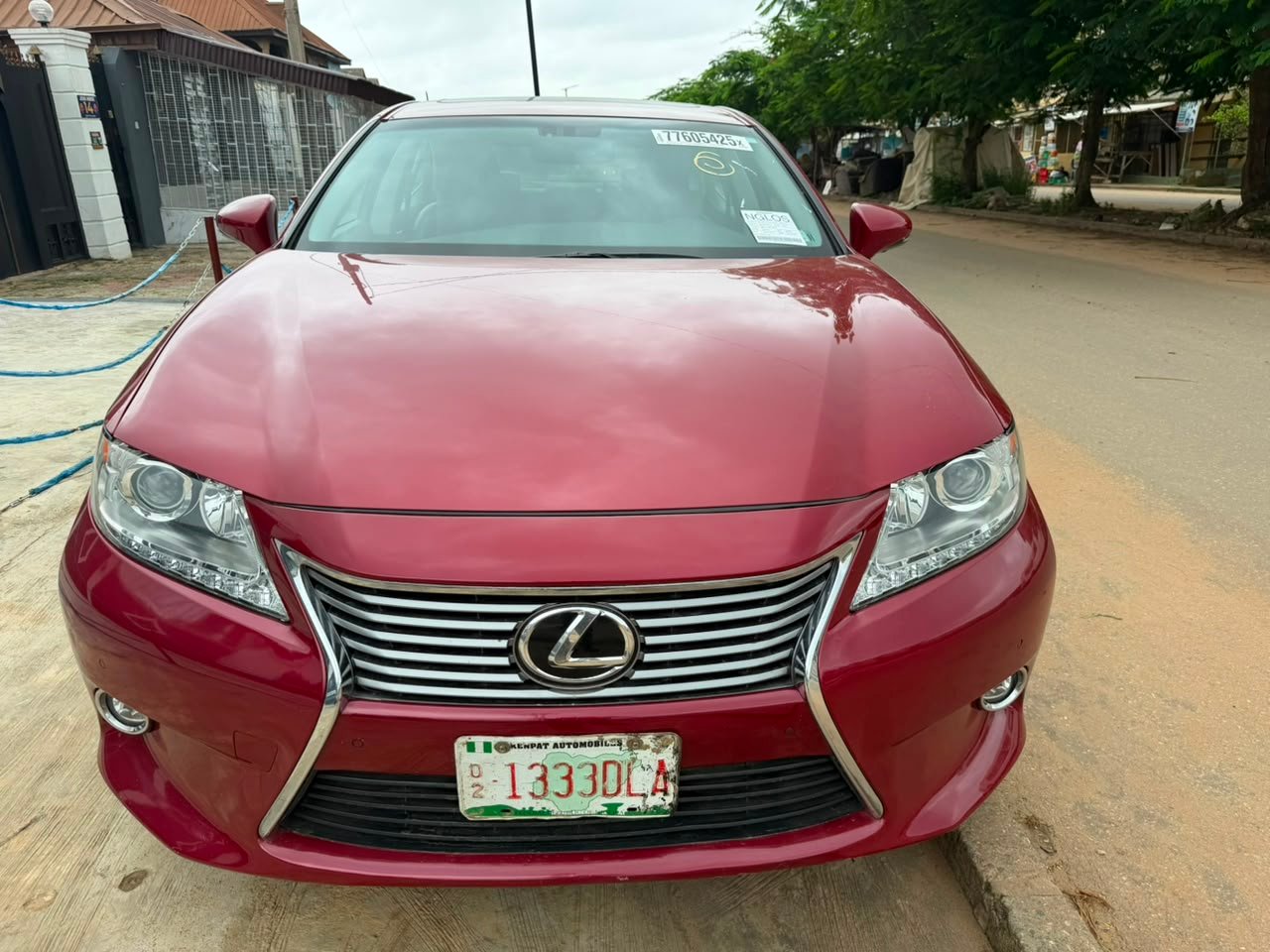 Extremely Clean Foreign Used 2014 Lexus ES350