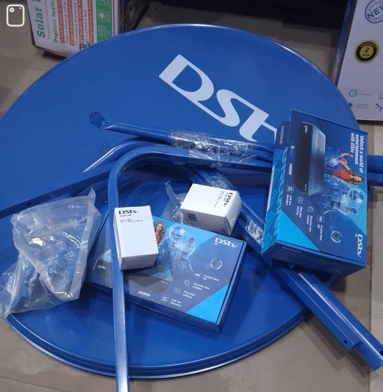 DSTV COMPLETE SET