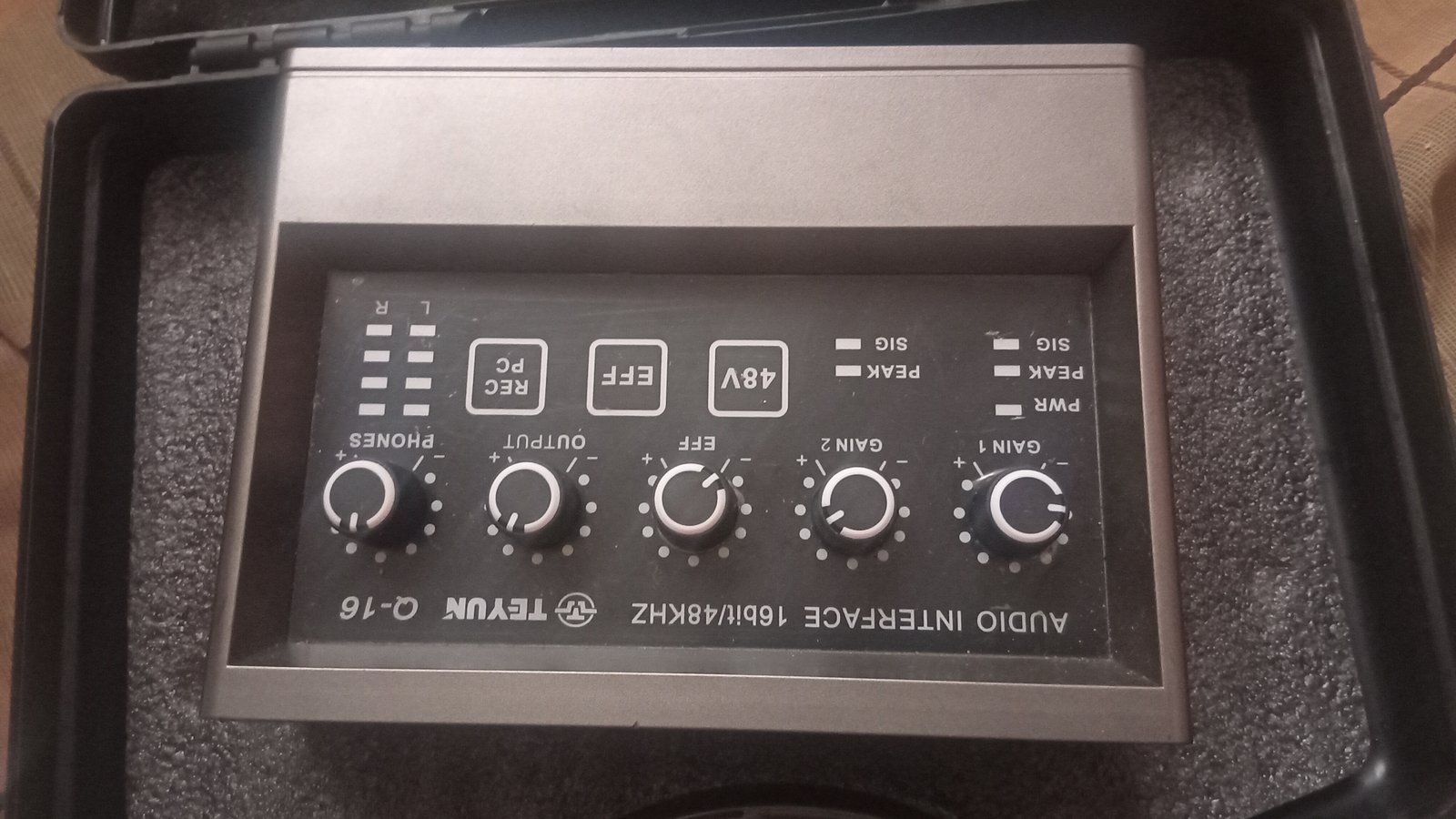 TEYUN Q-16 Audio Interface for Recording & Streaming