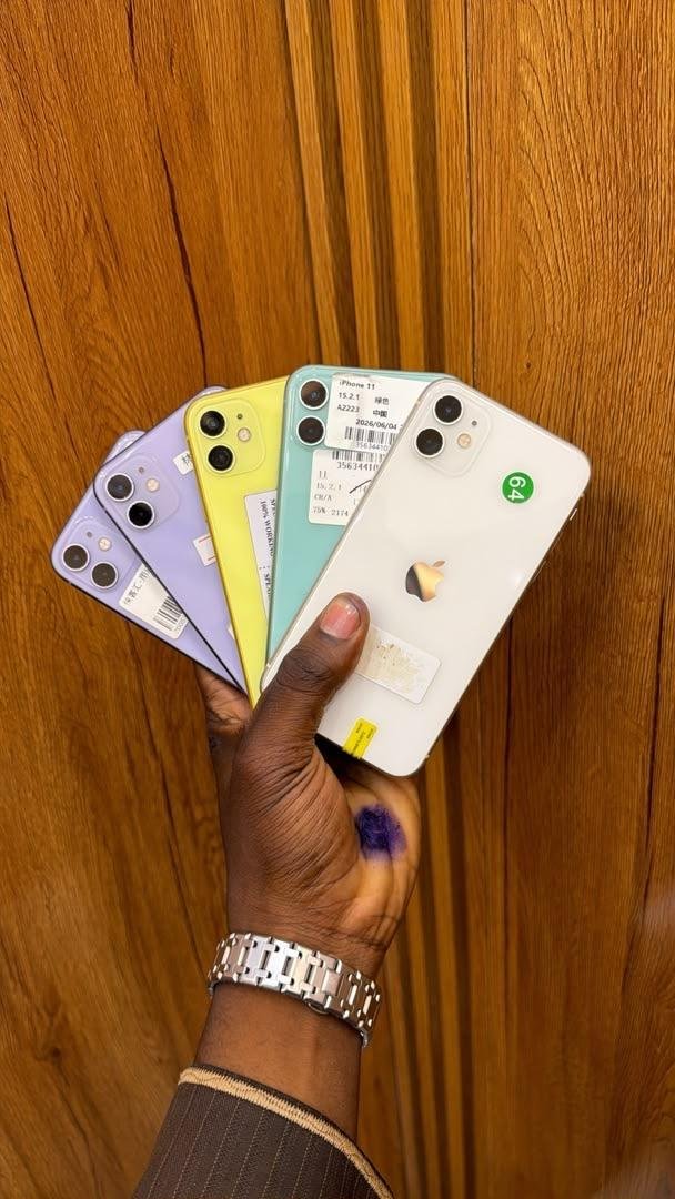 *Direct Uk 🇬🇧 iPhone 11 64gb//128gb*