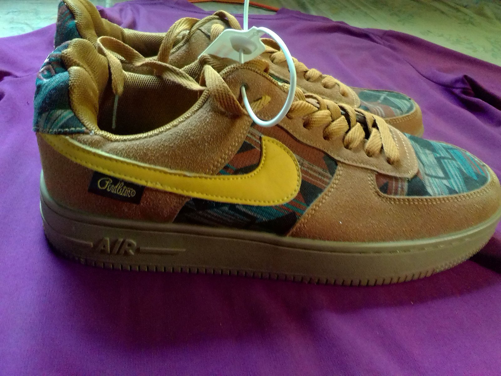 Shoe