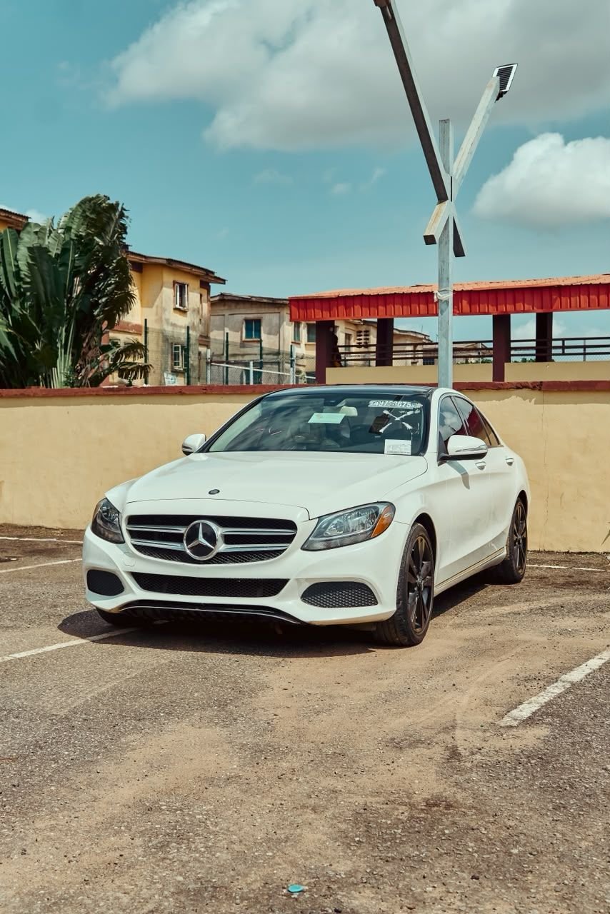 Clean Mercedes benz C300 2016 toks for sale in yaba lagos
