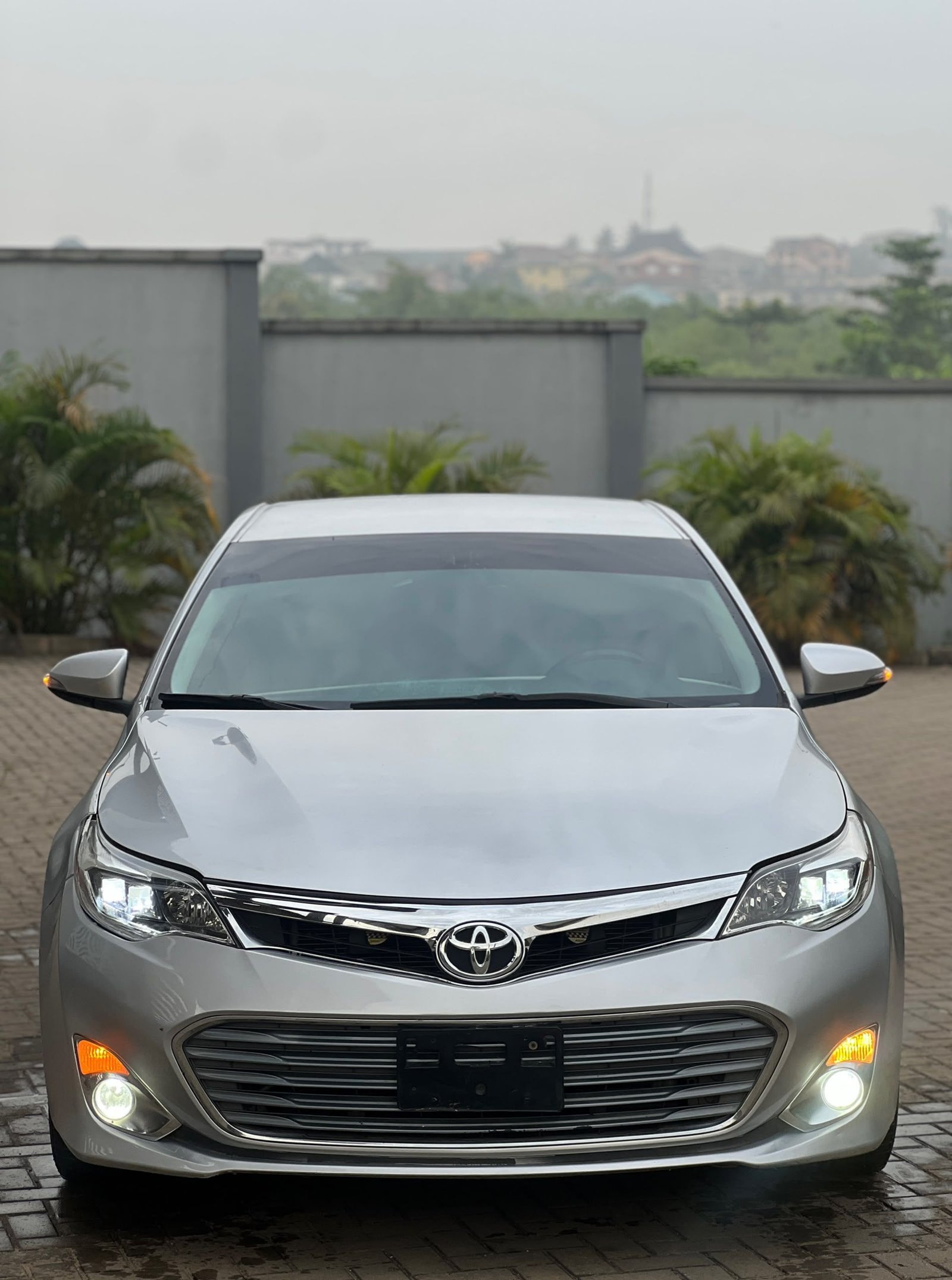4 months registered toyota avalon 2013 model for sale in ibadan