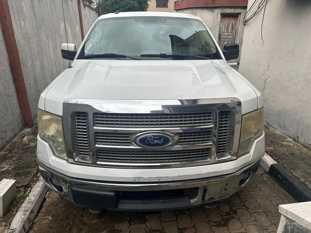 FOREIGN-USED FORD F-150 2010 MODEL FOR SALE IN IKORODU LAGOS
