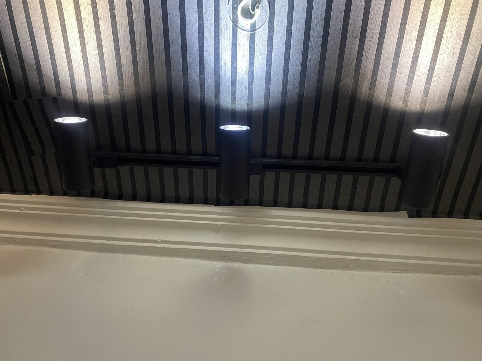 Track light for sale in lagos