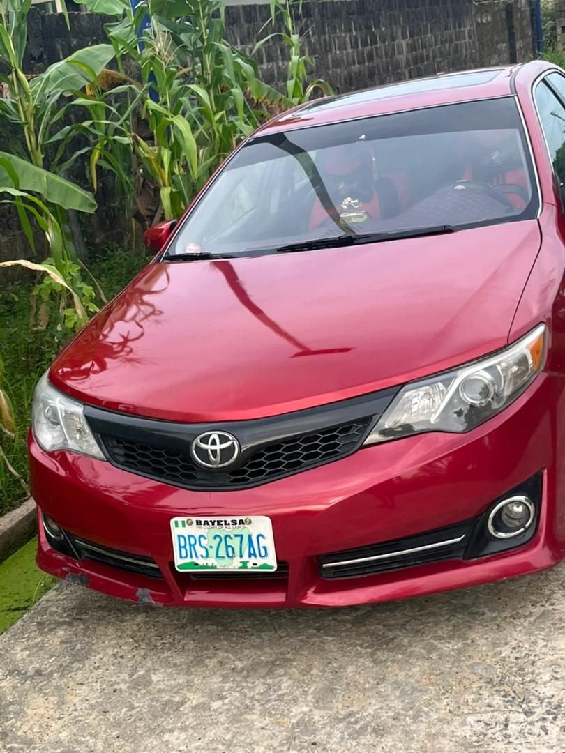LUIZ FIGO ENTERPRISE (07041398812 call only) (+234 814 478 5800 WhatsApp)  M/Benz E350 Coupe 2011 toks standard💯  first body paint 🎨  engine 💯 Gearbox💯 Air condition ✅ low fuel efficiency car  🚗  Neat leather interior ✅ all panoramic roofs fulloption syst