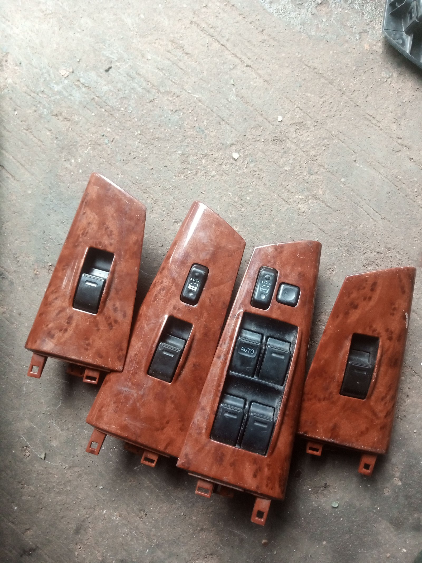 Set power window switch for Toyota Corolla 2005 model